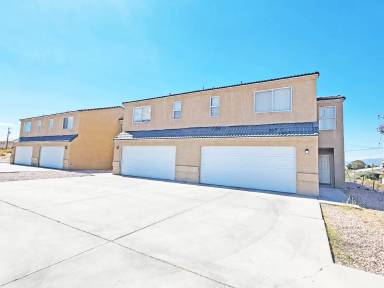 Main picture of 1080 Karen Ct