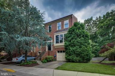 Main picture of 1353 Templeton Pl