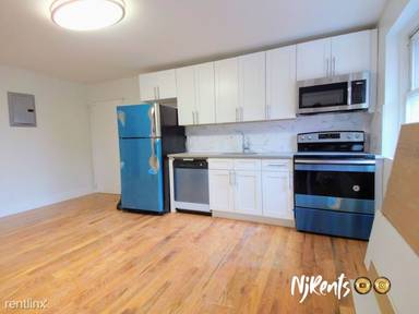 Main picture of 590 Bergen Ave