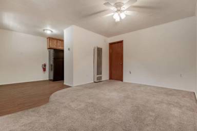 Main picture of 319 E Edwards St