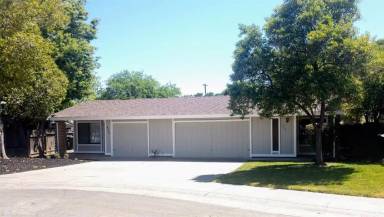 Main picture of 4900 Summerwood Cir