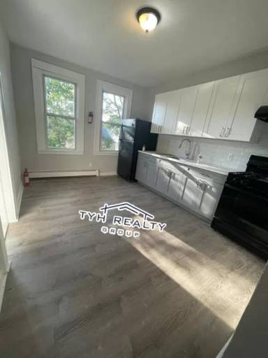 Main picture of 47 Chelsea Ave