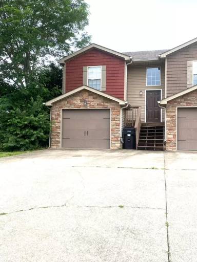 Main picture of 1728 Thistlewood Dr