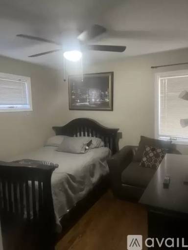 Main picture of 1324 Elgin Ave