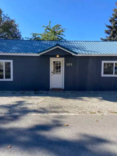 Main picture of 103 Orchard Ave