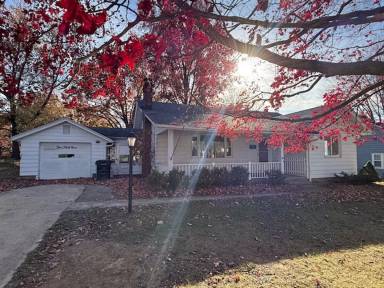 Main picture of 559 Hartzler St