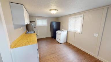 Main picture of 405 N Darr Ave