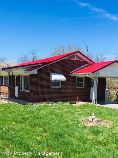 Main picture of 1202 West St