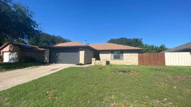Main picture of 7067 Willowview St