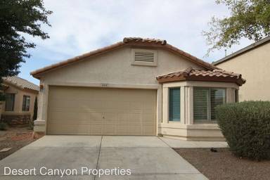 Main picture of 40108 W Sanders Way