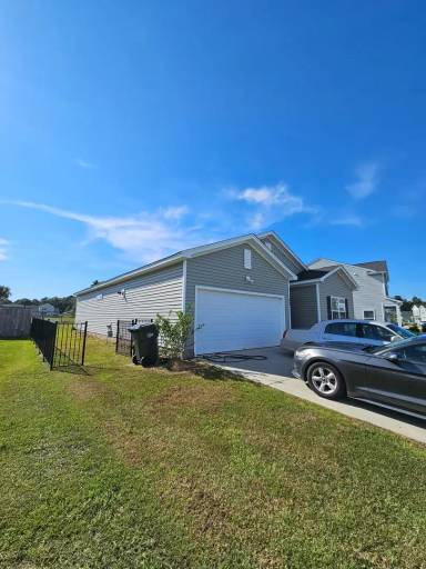 Main picture of 102 Lilly Grace Ln