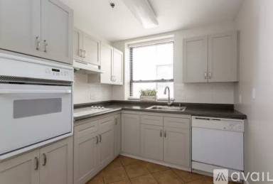 Main picture of 636 Beacon St