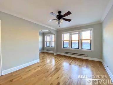 Main picture of 4737 N Hermitage Ave