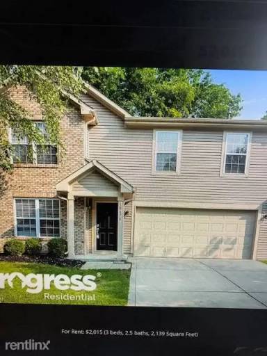 Main picture of 10676 Trailwood Dr