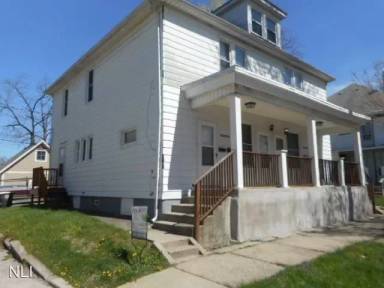 Main picture of 1014 1/2 Oneida St
