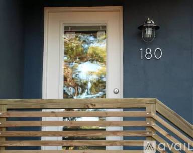 Main picture of 180 Midland Rd