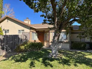 Main picture of 5662 Murrell St