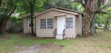 Main picture of 1514 E 99th Ave