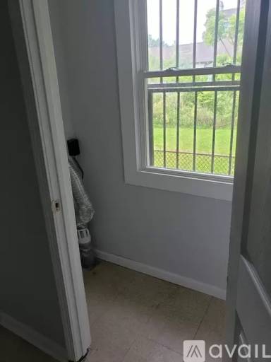Main picture of 1009 Tricou St