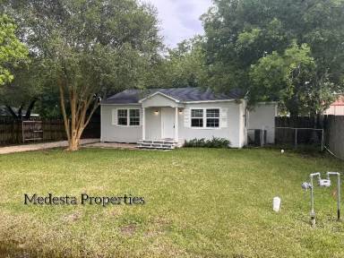 Main picture of 4825 Truman St