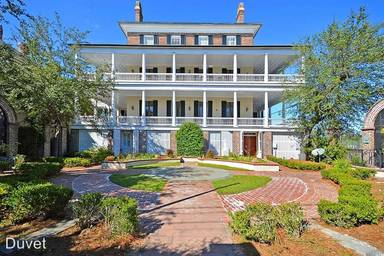 Main picture of 729 E Bay St