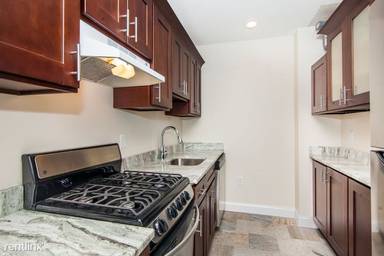 Main picture of 33 Walbridge St