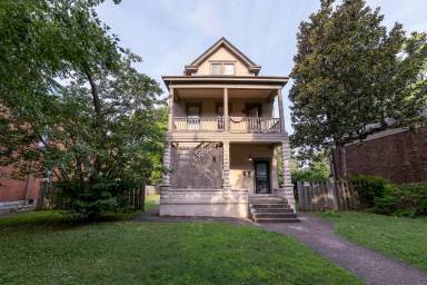 Main picture of 1406 S 1st St