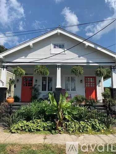Main picture of 1023 Poland Ave