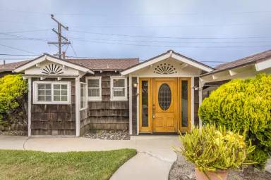 Main picture of 953 Mesa St