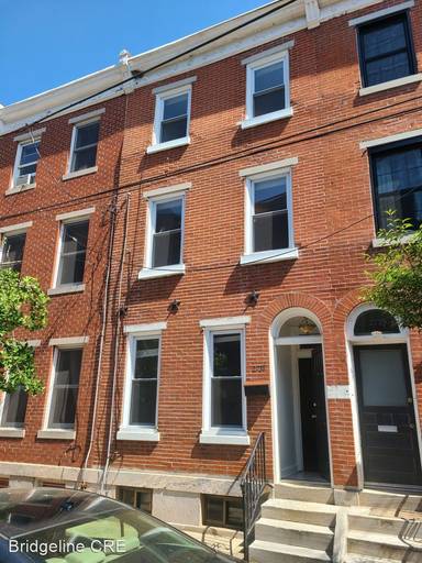 Main picture of 2703 Cambridge St