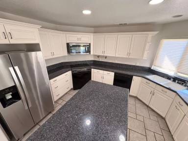 Main picture of 5120 W Vine Ct