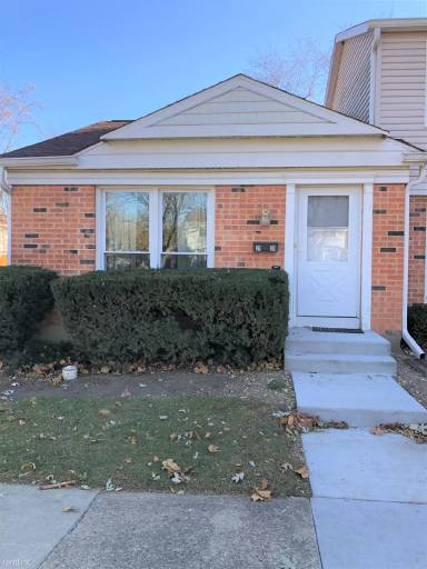 Main picture of 2131 Greenwood Ct