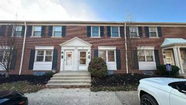 Main picture of 1789 Kings Ct
