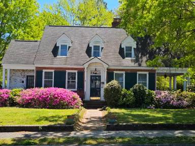 Main picture of 706 Milton Ave