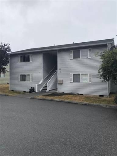 Main picture of 50 N Oak Harbor St