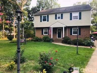 Main picture of 3 Laurel Ct