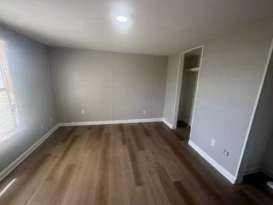 Main picture of 5152 Alford St