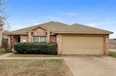 Main picture of 13238 Fowler Ave