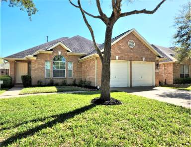 Main picture of 19015 Field Cottage Ln