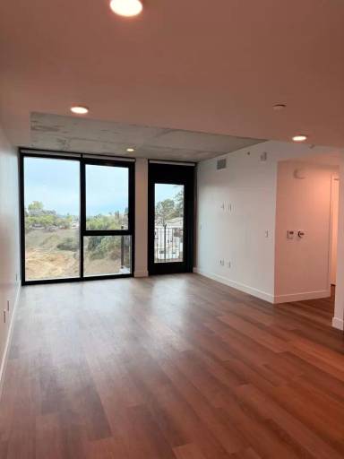 Main picture of 3660 Reynard Way