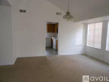 Main picture of 1340 El Camino Way