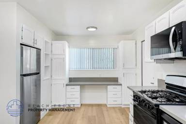Main picture of 17178 McKeever St