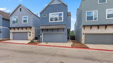 Main picture of 5843 Whitby Rd