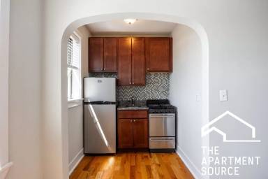 Main picture of 4546 N Damen Ave Apartments