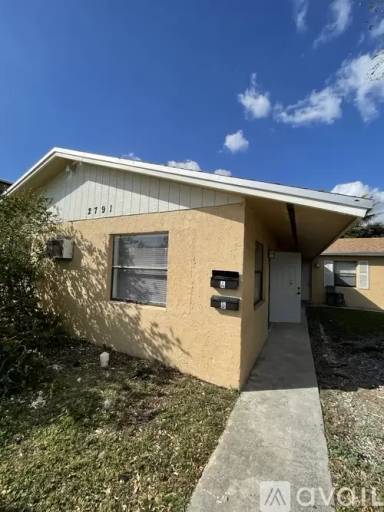 Main picture of 2791 NW 15th Ct