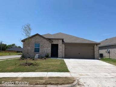 Main picture of 2800 Jasmine Dr
