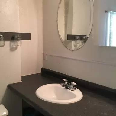 Main picture of 404 S Busey Ave