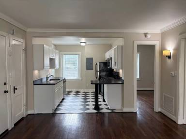 Main picture of 3910 Cass St