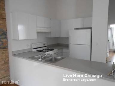 Main picture of 3328 N Clark St