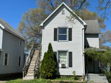 Main picture of 217 S Dearborn Ave